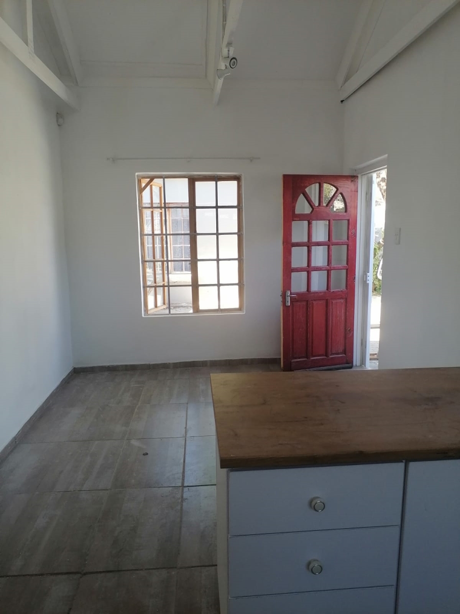 To Let 1 Bedroom Property for Rent in Queenstown Central Eastern Cape